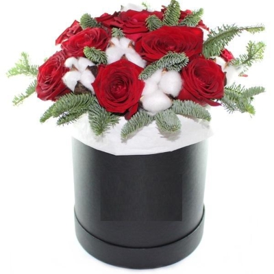 Luxury Christmas Red Rose Hatbox